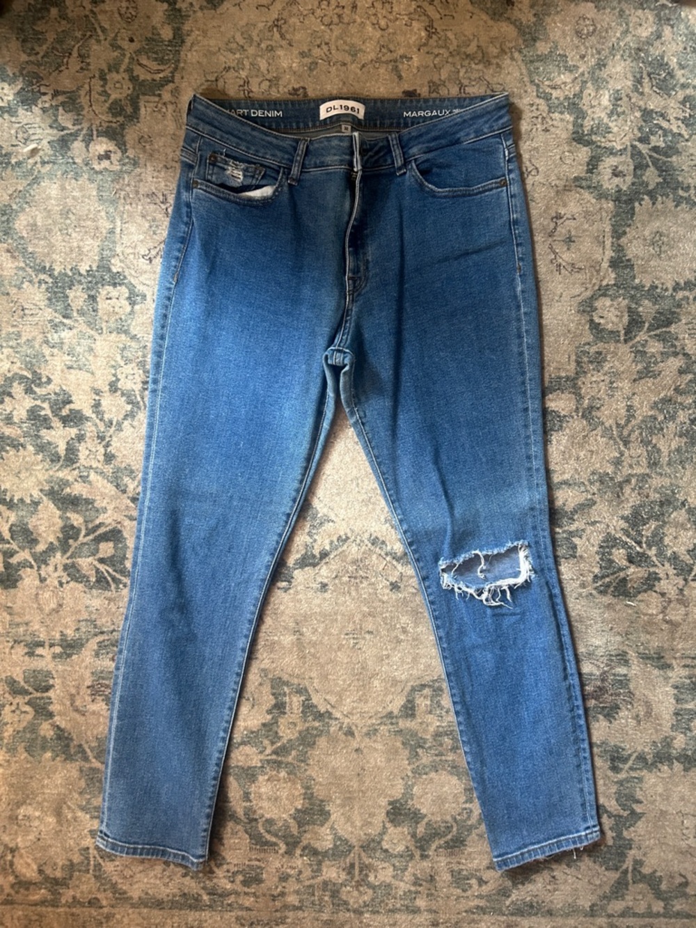 DL1961 Margaux Skinny Jeans - Medium Blue with Knee Distress